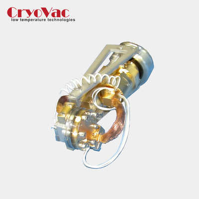 多维低温操纵样品台